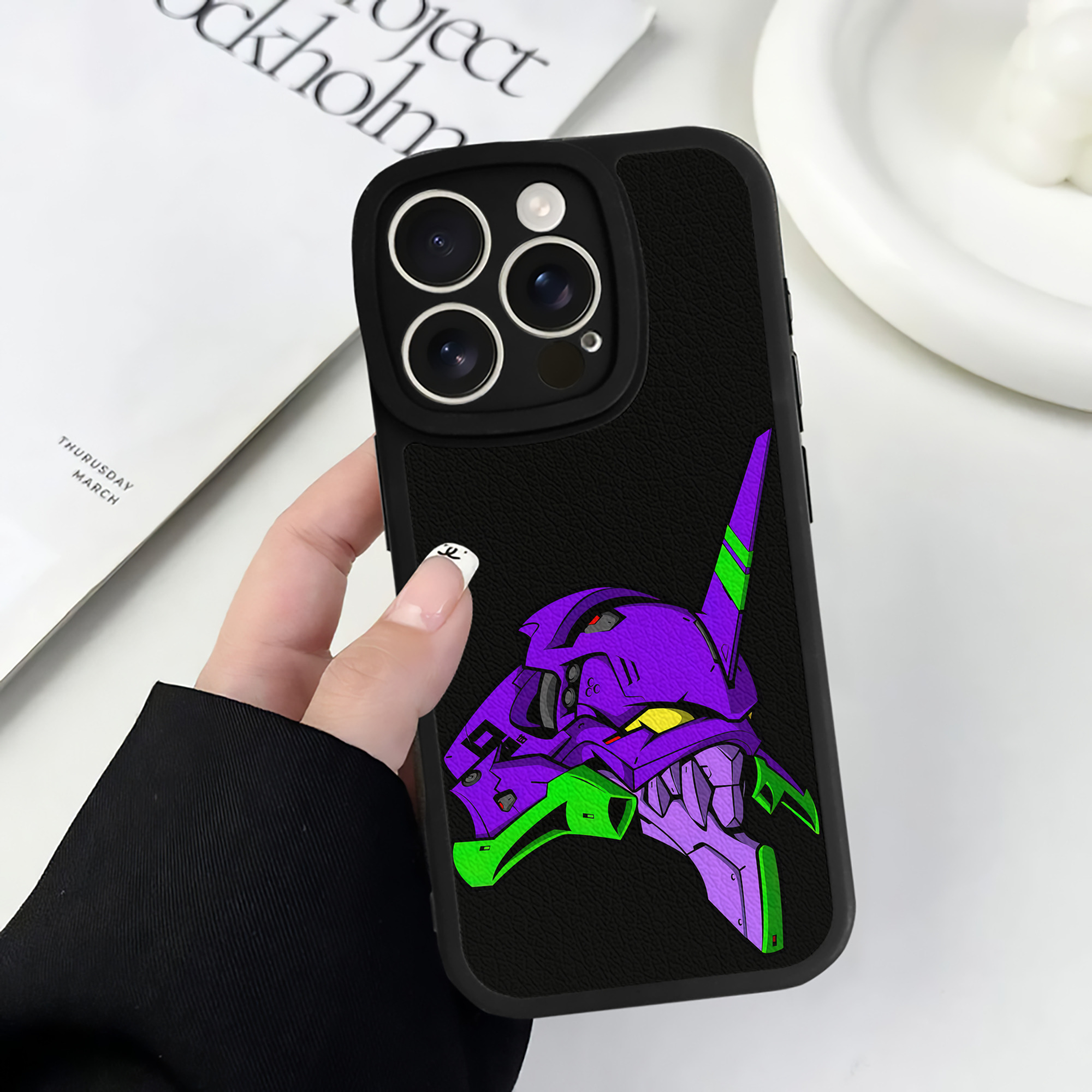 （画像用） EVA 新世紀エヴァンゲリオン 【iPhone 16シリーズ対応】シリコンスマホケース（レザー調） 材質：シリコン